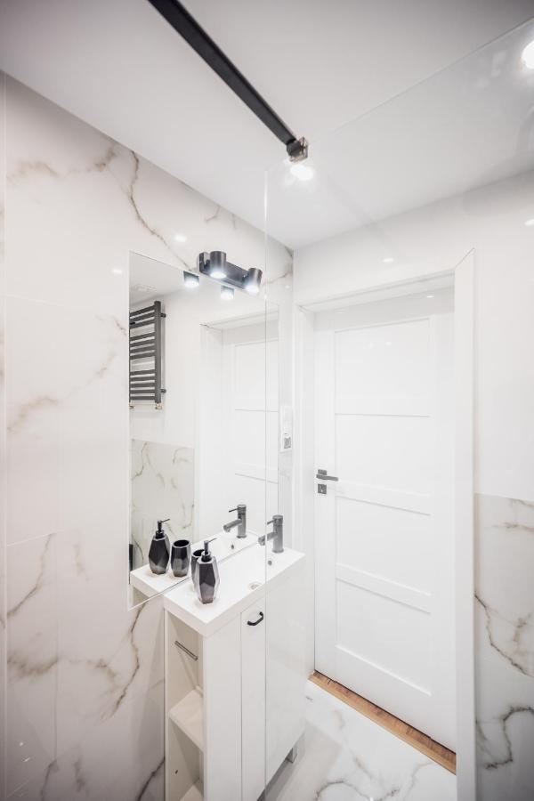 Apartmán Przytulny Apartament 150 Metrow Od Rynku Vratislav Exteriér fotografie